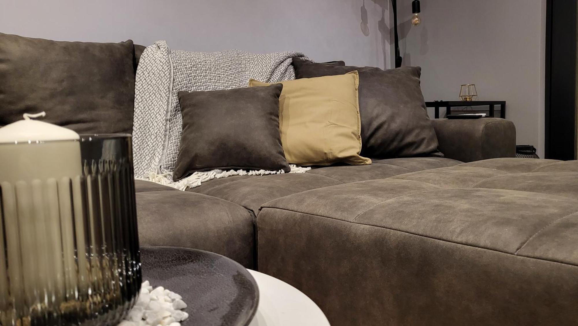 Apartment Modern Loft Near I Free Parking I Wifi
